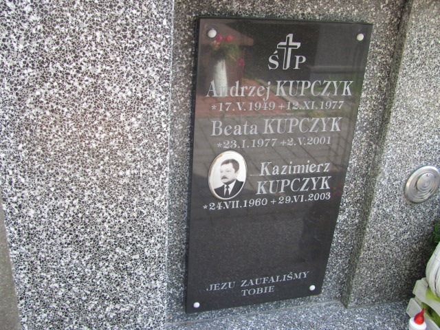 Weronika Włodek 2007 Tarnów Gmina - Grobonet - Wyszukiwarka osób pochowanych